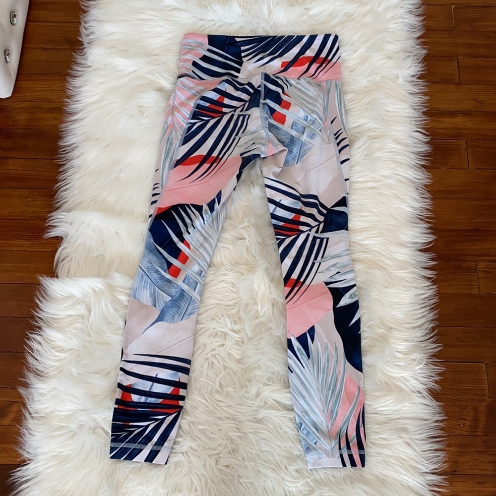 Athleta Tahitian Salutation Leaf Print Leggings - Picture 4 of 8